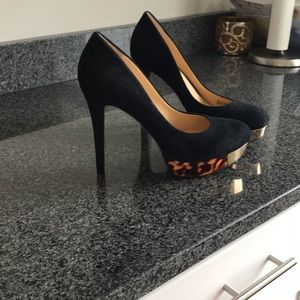 Gianni BINI Hotttt platform suede heel